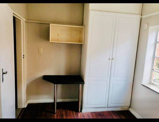 2 BEDROOM APARTMENT FOR SALE IN PRIMROSE HILL